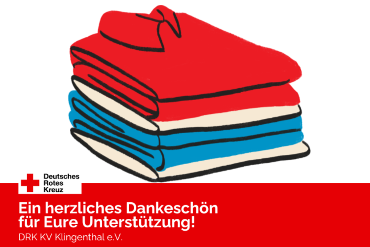 Eine Grafik eines Stapels aus Poloshirts in Rot, Blau und Weiß.