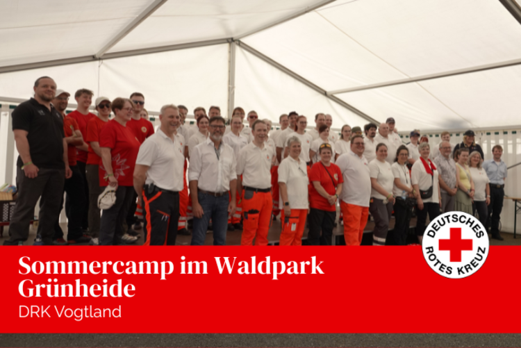 Gruppenfoto im Rahmen des Sommercamps 2026 im Waldpark Grünheide.